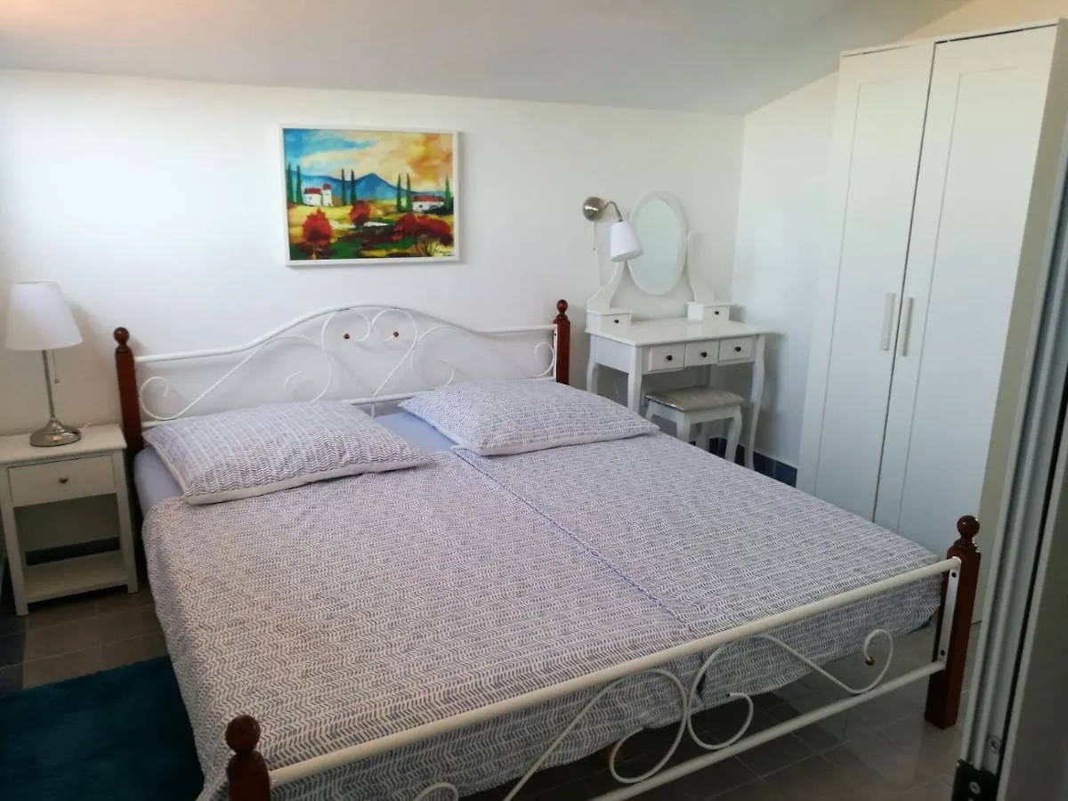 Ferienhaus Bozena Appartment 6 브르사르 0*,