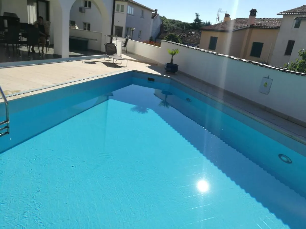아파트 Ferienhaus Bozena Appartment 6 브르사르